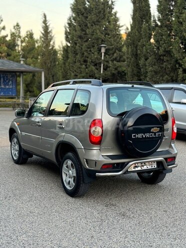 Chevrolet Niva 2012, 212,000 km - 1.7 л - Bakı
