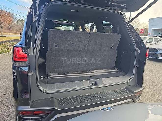 Lexus LX 600-13