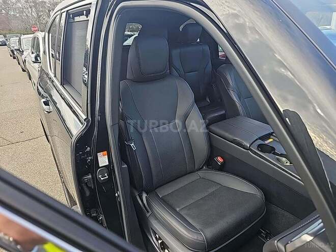 Lexus LX 600-7