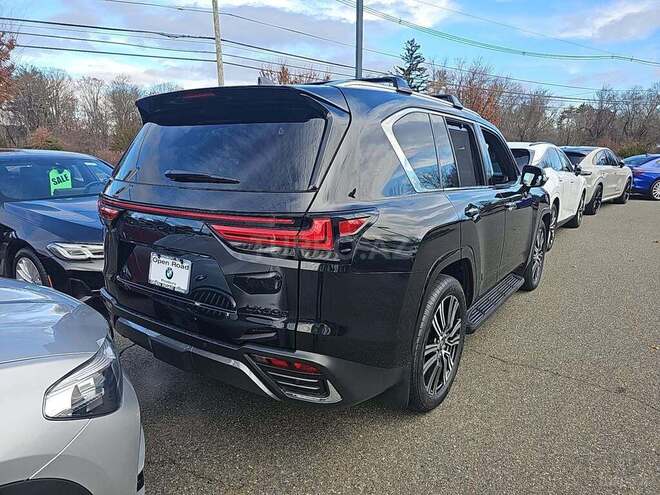 Lexus LX 600-3