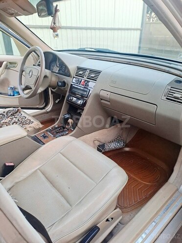 Mercedes C 200 2000, 340,000 km - 2.0 л - Sumqayıt