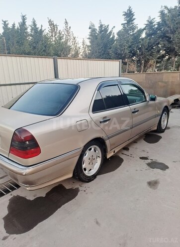 Mercedes C 200 2000, 340,000 km - 2.0 л - Sumqayıt