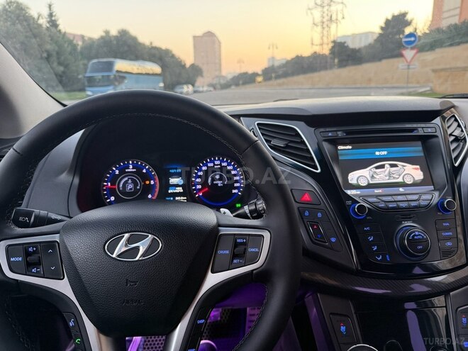 Hyundai i40 2014, 220,000 km - 1.7 л - Bakı
