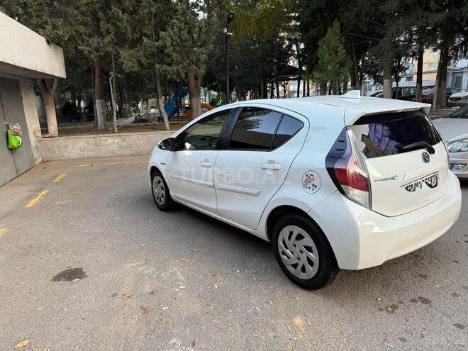 Toyota Prius C 2016, 305,775 km - 1.5 l - Bakı