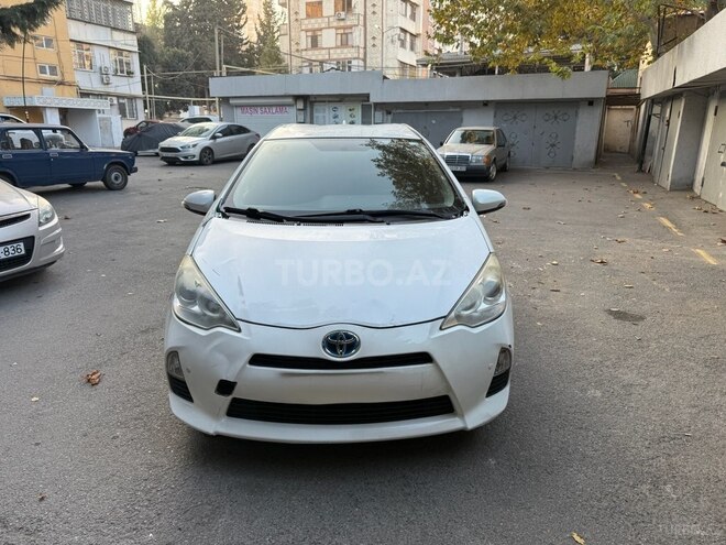 Toyota Prius C 2016, 305,775 km - 1.5 l - Bakı