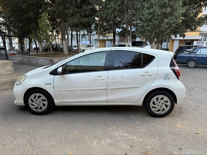 Toyota Prius C 2016, 305,775 km - 1.5 l - Bakı
