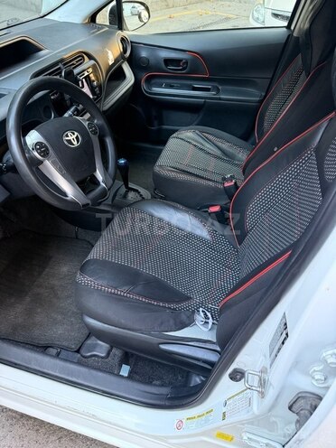 Toyota Prius C 2016, 305,775 km - 1.5 l - Bakı