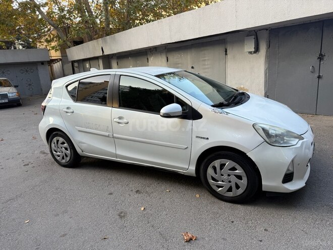 Toyota Prius C 2016, 305,775 km - 1.5 l - Bakı