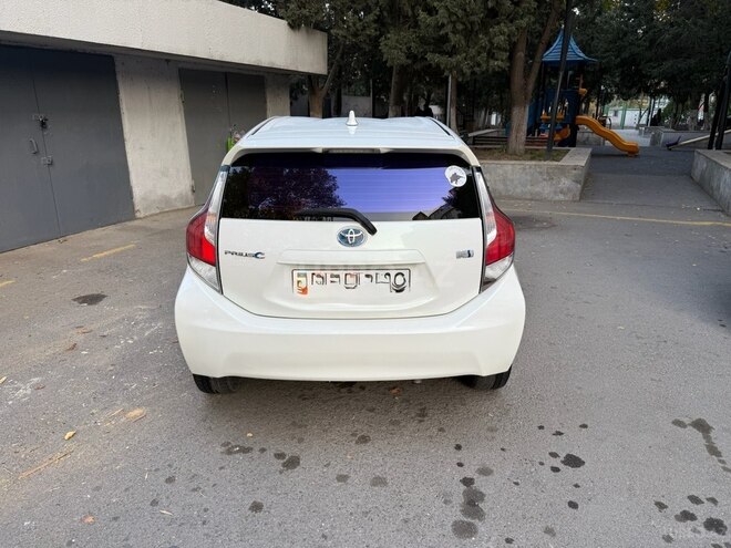 Toyota Prius C 2016, 305,775 km - 1.5 l - Bakı