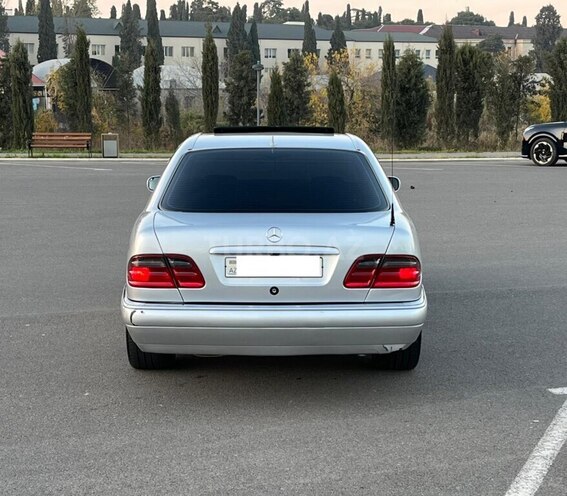 Mercedes E 200 1995, 450,500 km - 2.0 l - Gəncə