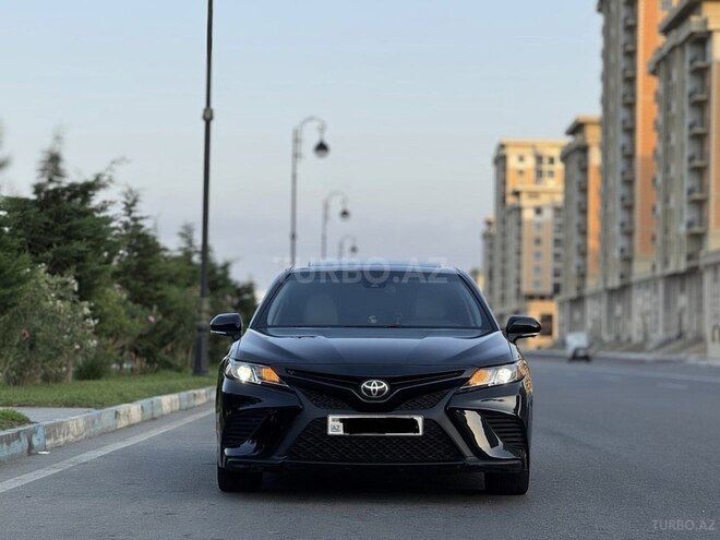 Toyota Camry 2018, 175,000 km - 2.5 л - Bakı
