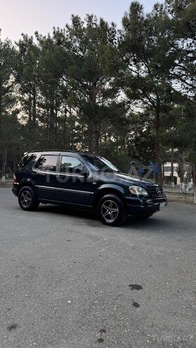 Mercedes ML 320 2002, 250,000 km - 3.2 l - Sumqayıt