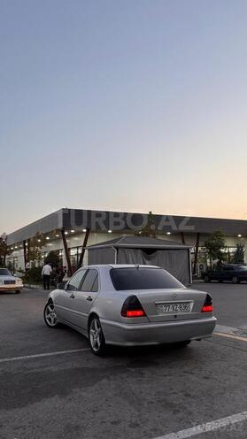 Mercedes C 220 2000, 480,000 km - 2.2 l - Astara