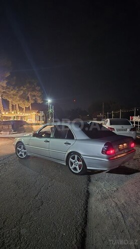 Mercedes C 220 2000, 480,000 km - 2.2 l - Astara