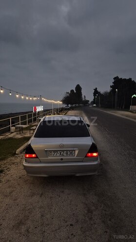 Mercedes C 220 2000, 480,000 km - 2.2 l - Astara