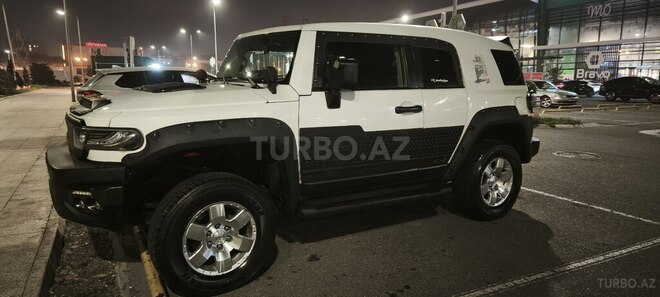 Toyota FJ Cruiser-8