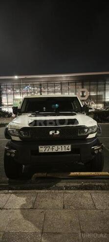 Toyota FJ Cruiser-1