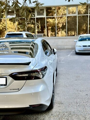 Toyota Camry-3