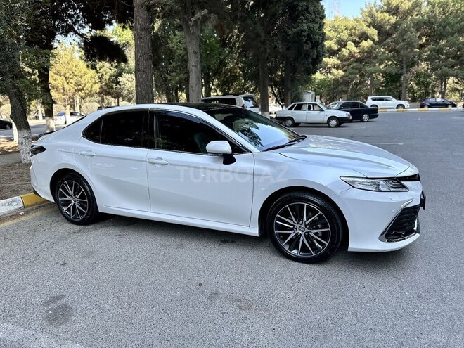 Toyota Camry-6