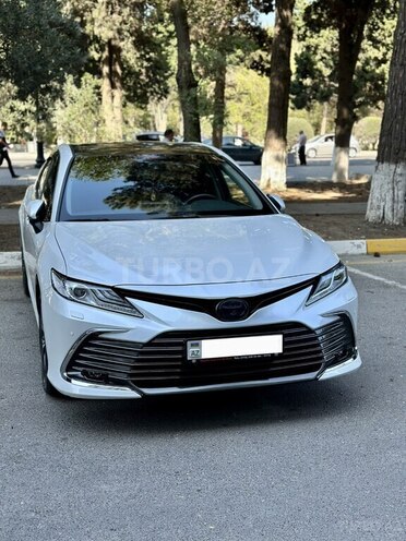 Toyota Camry-1