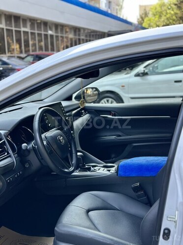 Toyota Camry-9
