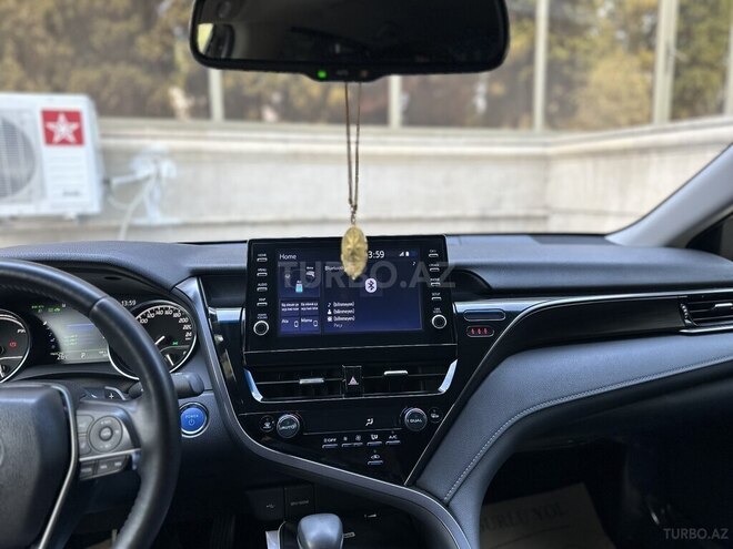 Toyota Camry-7