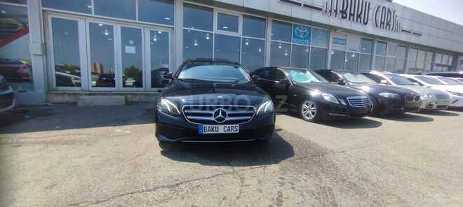 Mercedes E 220 d-1