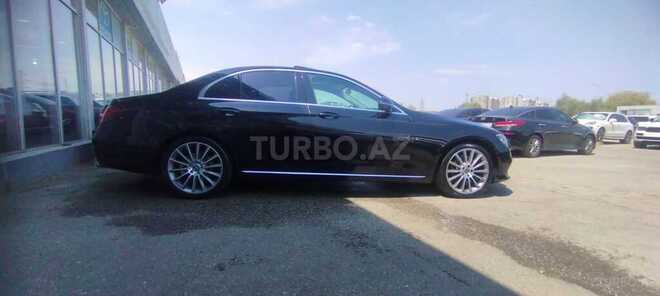 Mercedes E 220 d-4