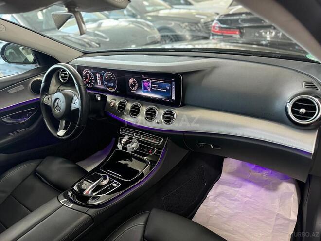 Mercedes E 220 d-13