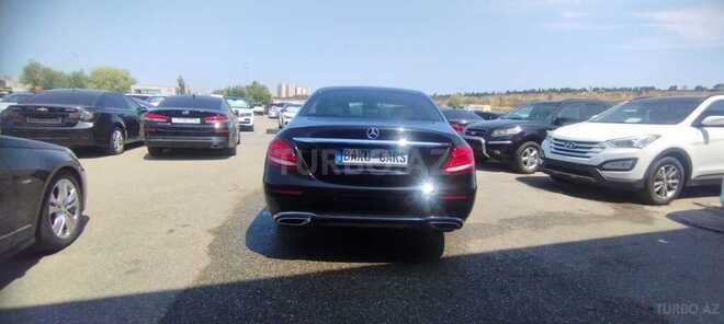 Mercedes E 220 d-7