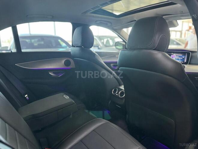 Mercedes E 220 d-17
