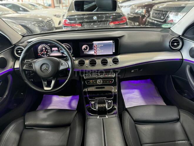 Mercedes E 220 d-8