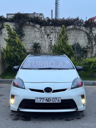 Toyota Prius 2014, 390,000 km - 1.8 л - Bakı