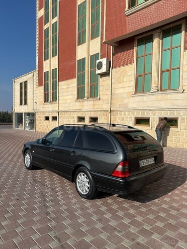 Mercedes C 220 2000, 464,300 km - 2.2 l - Şirvan