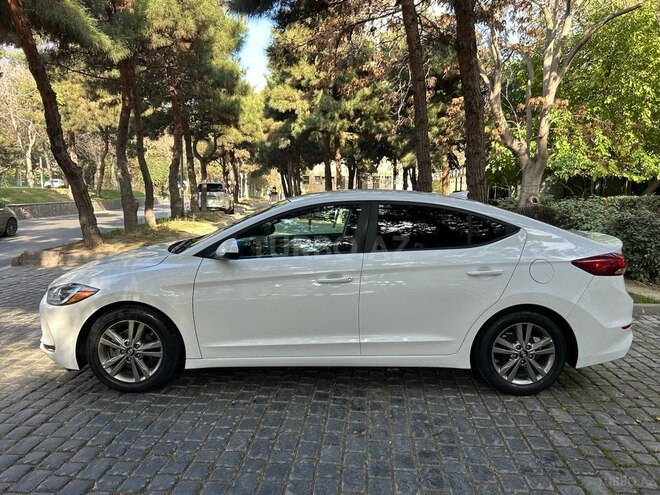 Hyundai Elantra 2016, 67,300 km - 2.0 l - Bakı
