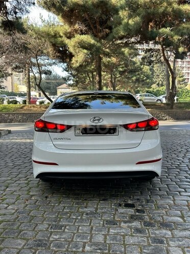 Hyundai Elantra 2016, 67,300 km - 2.0 l - Bakı