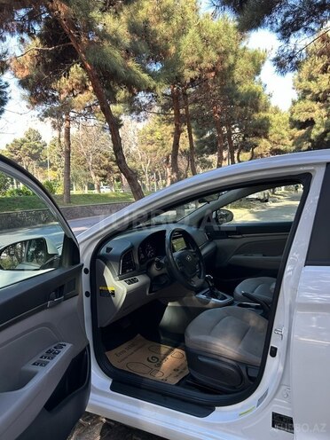 Hyundai Elantra 2016, 67,300 km - 2.0 l - Bakı