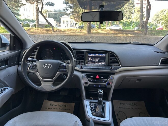 Hyundai Elantra 2016, 67,300 km - 2.0 l - Bakı