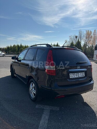 Hyundai i30 2010, 258,000 km - 1.4 l - Şəki
