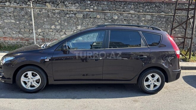 Hyundai i30 2010, 258,000 km - 1.4 l - Şəki