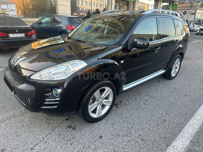 Peugeot  2009, 178,000 km - 2.4 l - Bakı