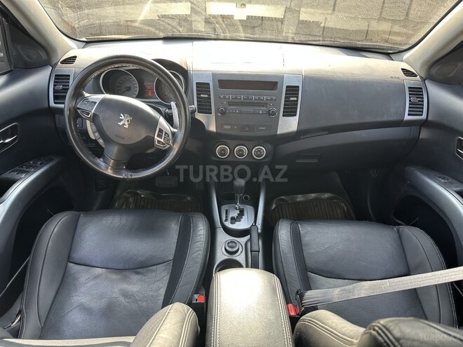 Peugeot  2009, 178,000 km - 2.4 l - Bakı