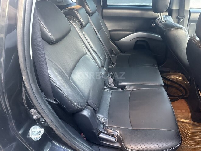 Peugeot  2009, 178,000 km - 2.4 l - Bakı