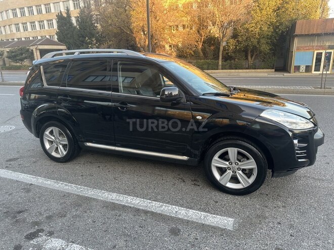Peugeot  2009, 178,000 km - 2.4 l - Bakı
