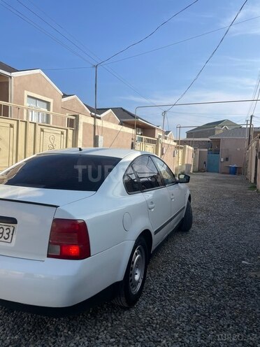 Volkswagen Passat 1997, 350,000 km - 1.8 l - Bakı
