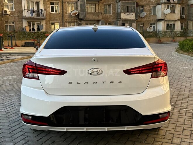 Hyundai Elantra 2019, 201,168 km - 2.0 л - Bakı