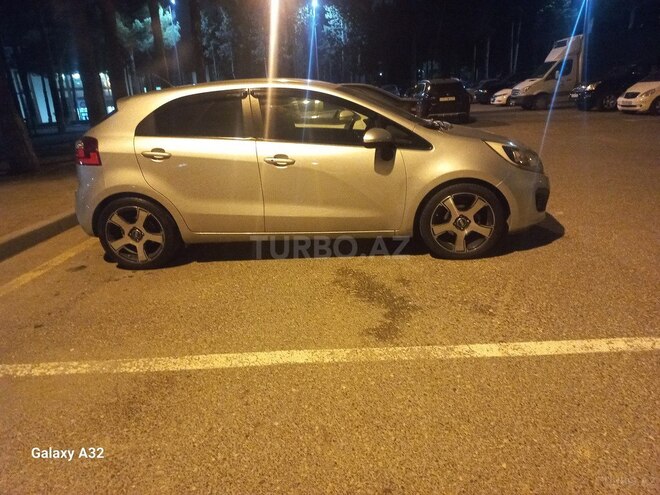 Kia Rio 2011, 215,456 km - 1.2 l - Sumqayıt