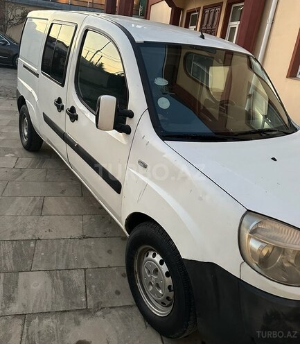 Fiat Doblo 2010, 390,000 km - 1.3 l - Quba