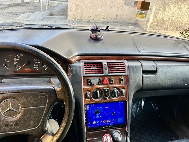 Mercedes E 240 1997, 420,232 km - 2.4 l - Sumqayıt