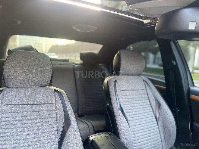 Mercedes E 220-12